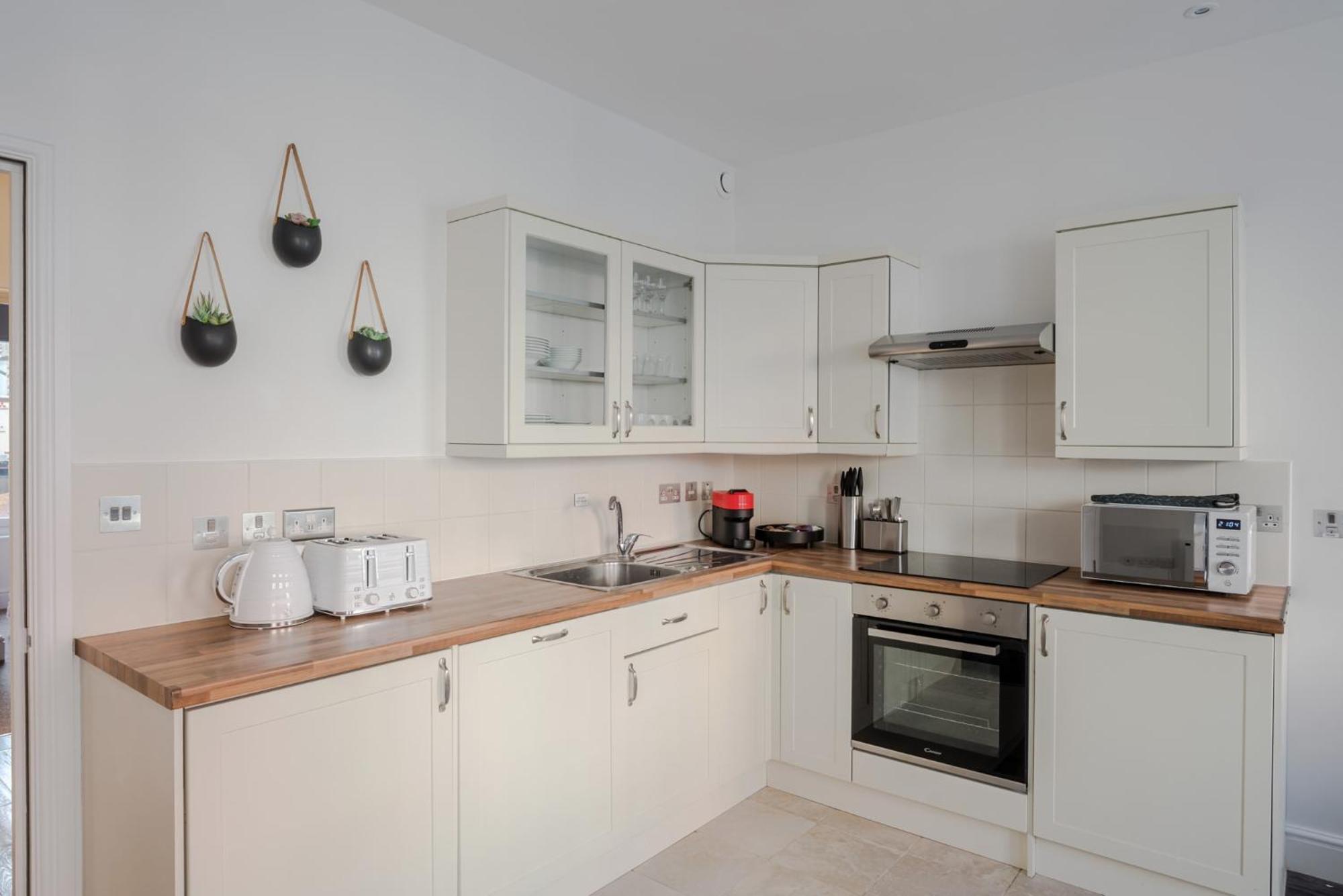 The Flirty Chambers - Fitzrovia - By Frankie Says Apartment London Luaran gambar